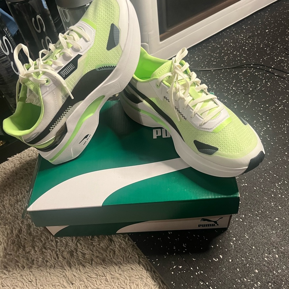 Puma Kosmo Rider Women’s Sneaker